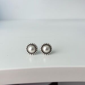 Brighton Luster medium stud earrings